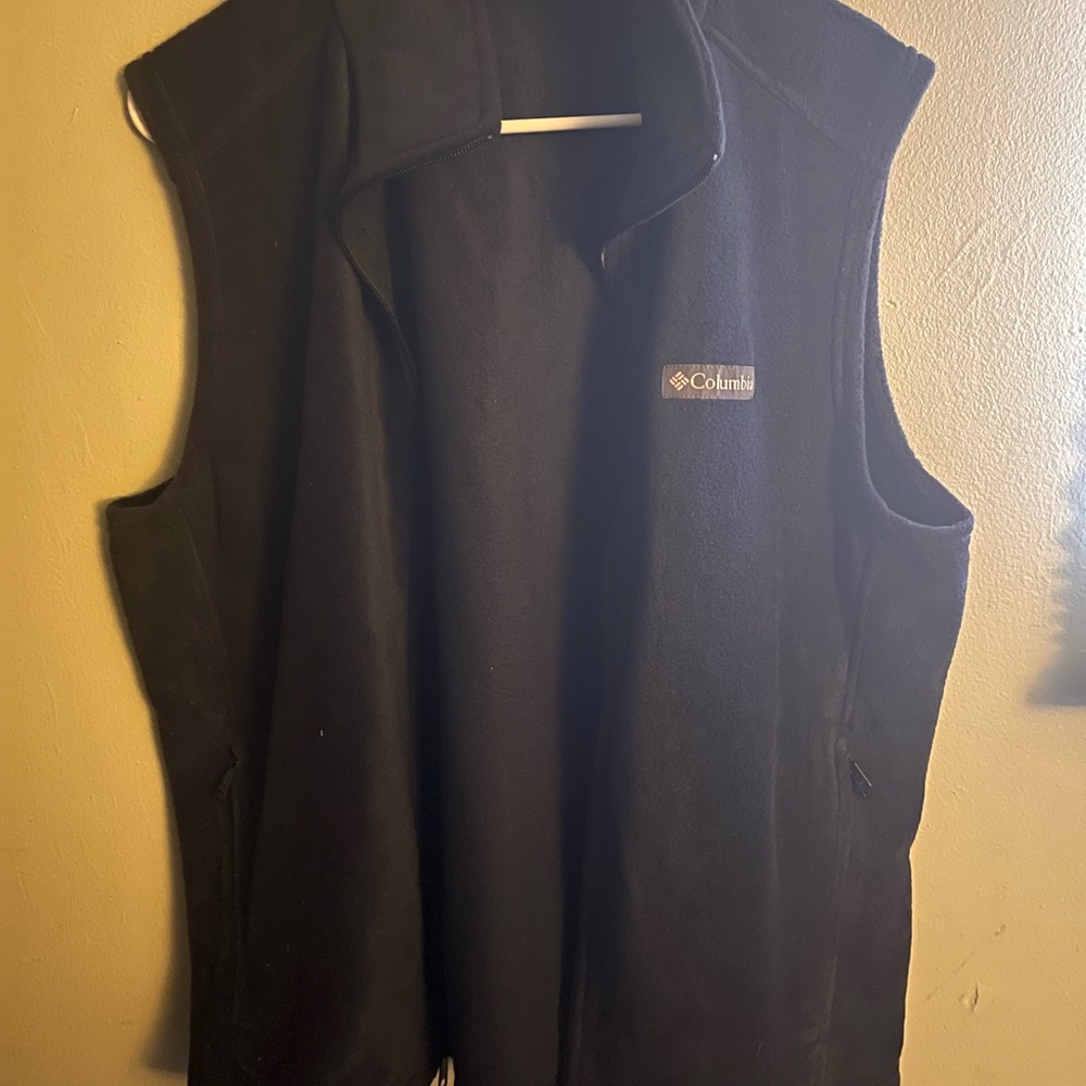 Mens Columbia vest - Picture 3 of 4